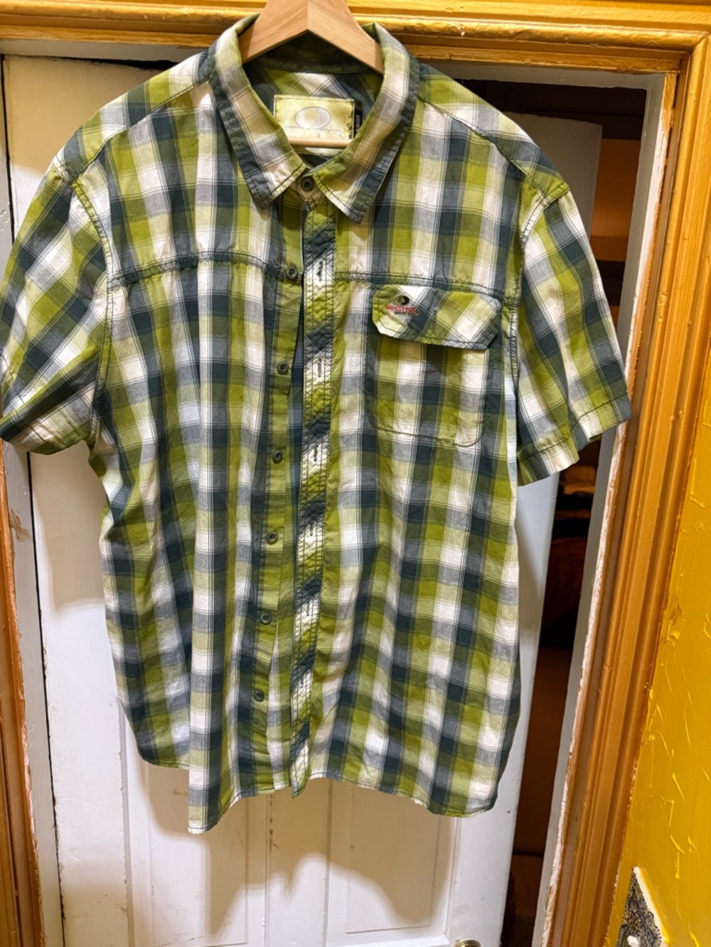 Mossy Oak Green and White Plaid Short-Sleeve Button-Down